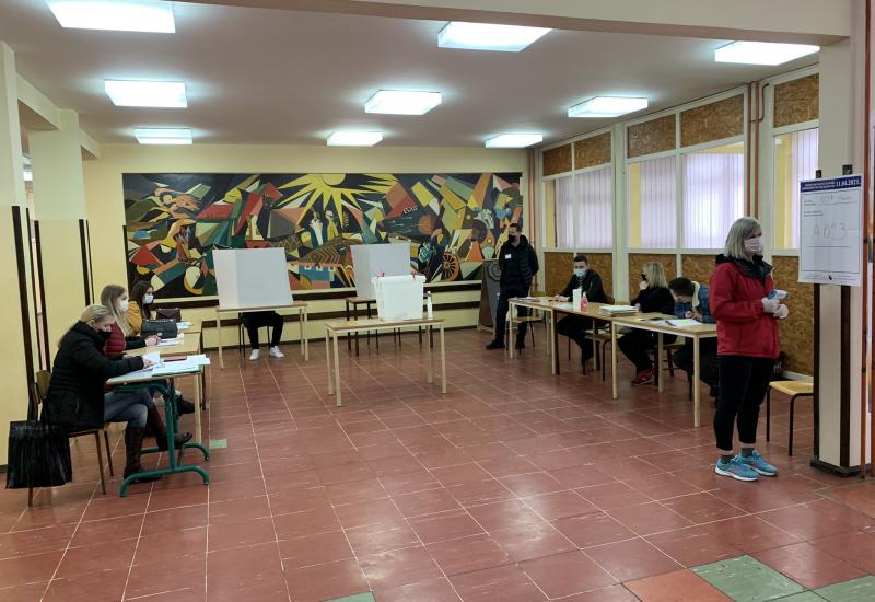 Objavljeni preliminarni rezultati izbora u Travniku i Foči